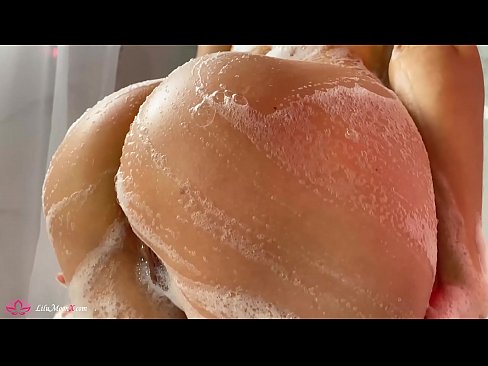 ❤️ Brunetė masturbuoja putytę su vibratoriumi iki intensyvaus orgazmo duše ❤️ Kietas porno prie lt.watchhentai.ru ❌️❤