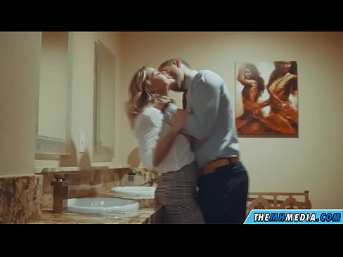 ❤️ Kai krūtininga blondinė vilioja tave viešajame tualete ❤️ Kietas porno prie lt.watchhentai.ru ❌️❤